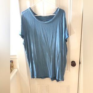 Torrid crew neck tshirt